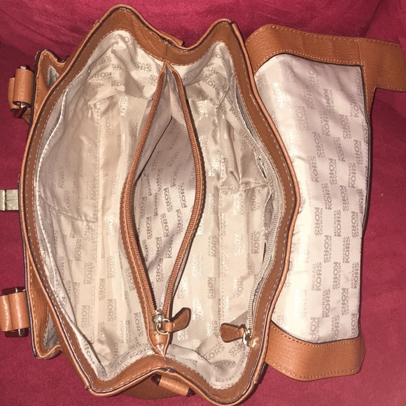 Michael Kors Vintage Satchel - Picture 3 of 8